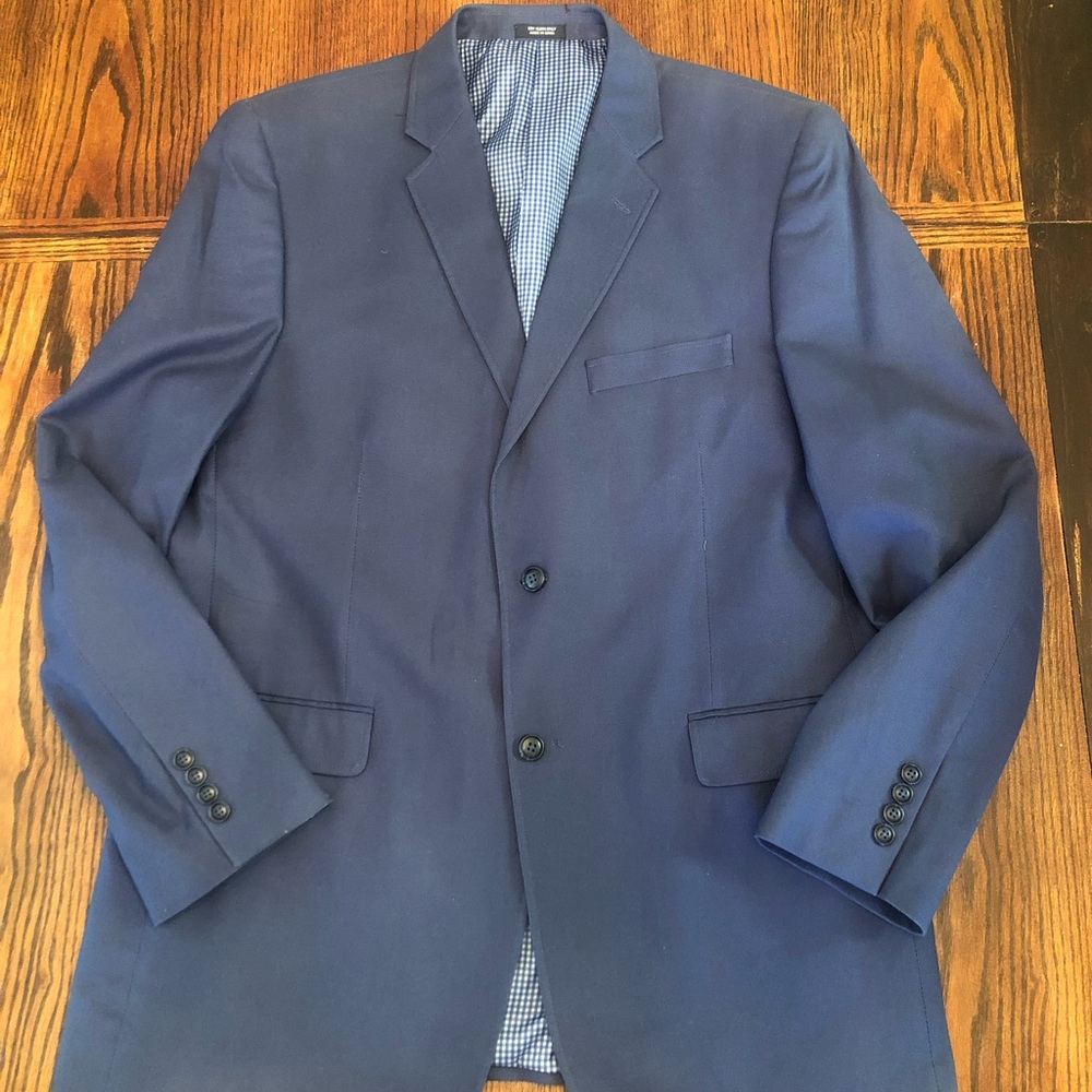 Saddlebred Blue Blazer with Notched Lapels and Structured Shoulders